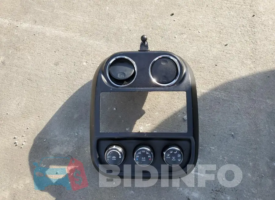 1C4NJRFB2GD808949 Photo# 13