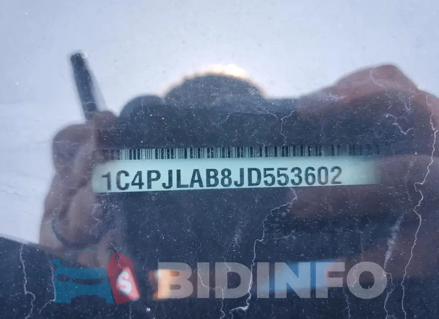 1C4PJLAB8JD553602 Photo# 14