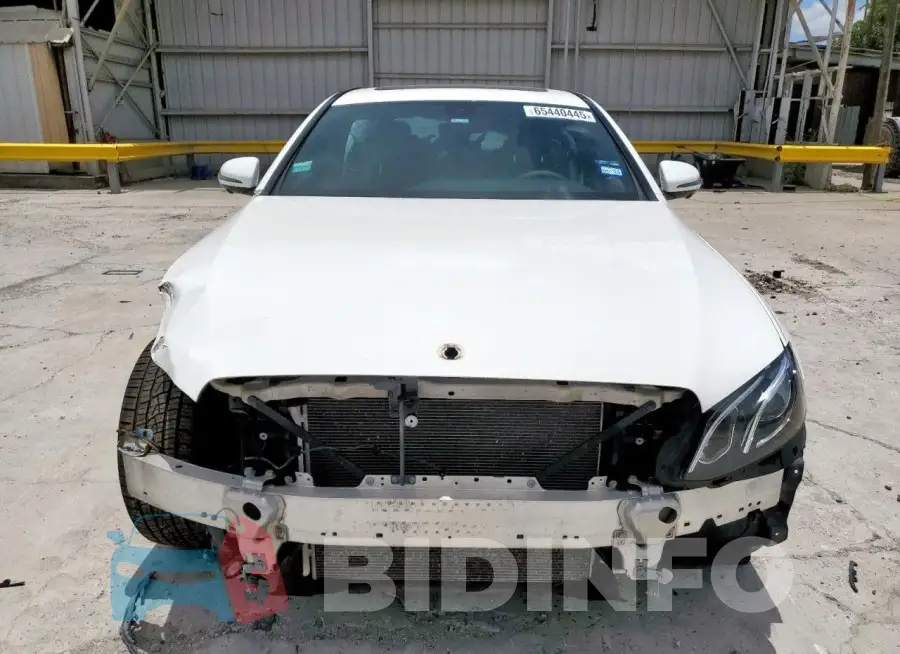 WDDZF4JB3KA488148 Photo# 5