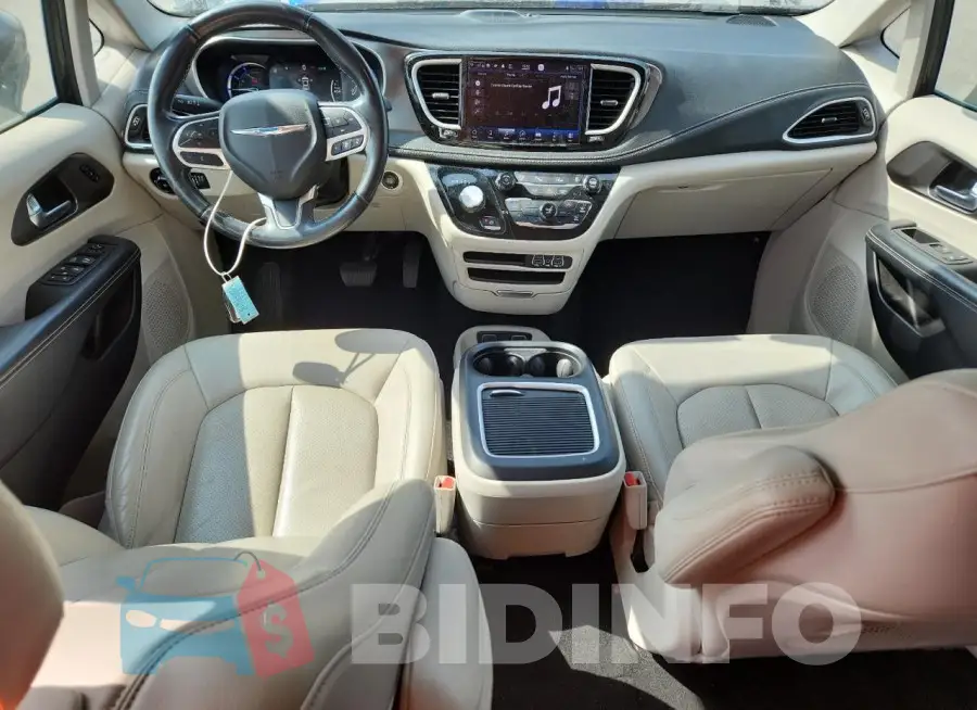 2C4RC1L76MR599317 Photo# 8