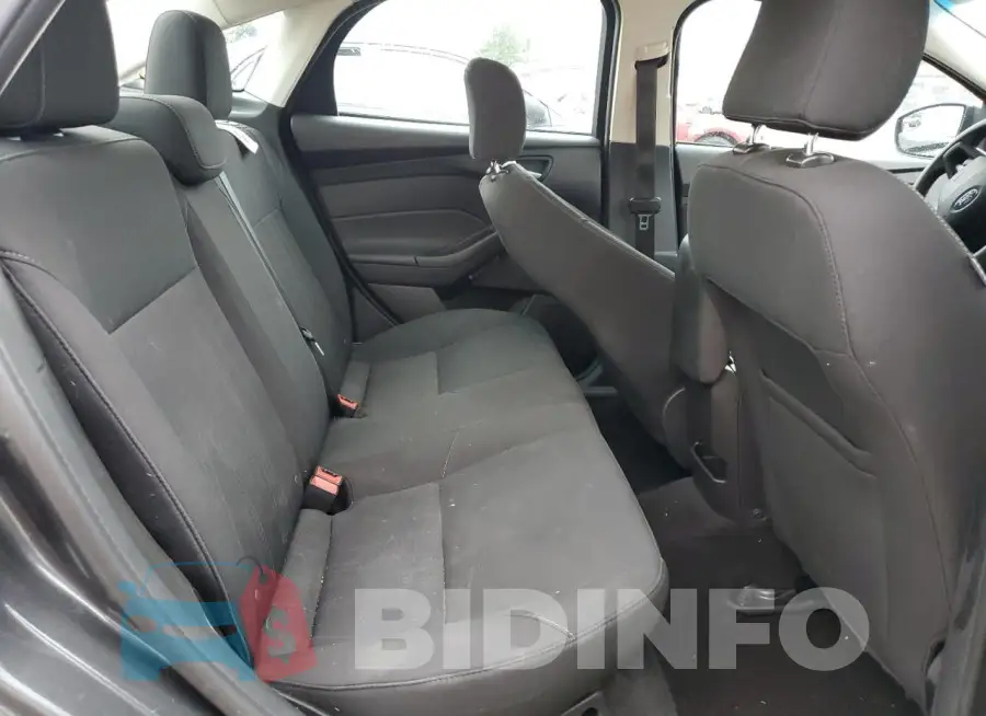 1FADP3F2XHL317520 Photo# 10