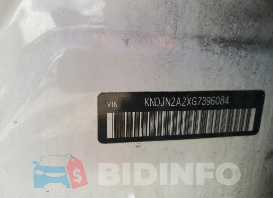 KNDJN2A2XG7396084 Photo# 12