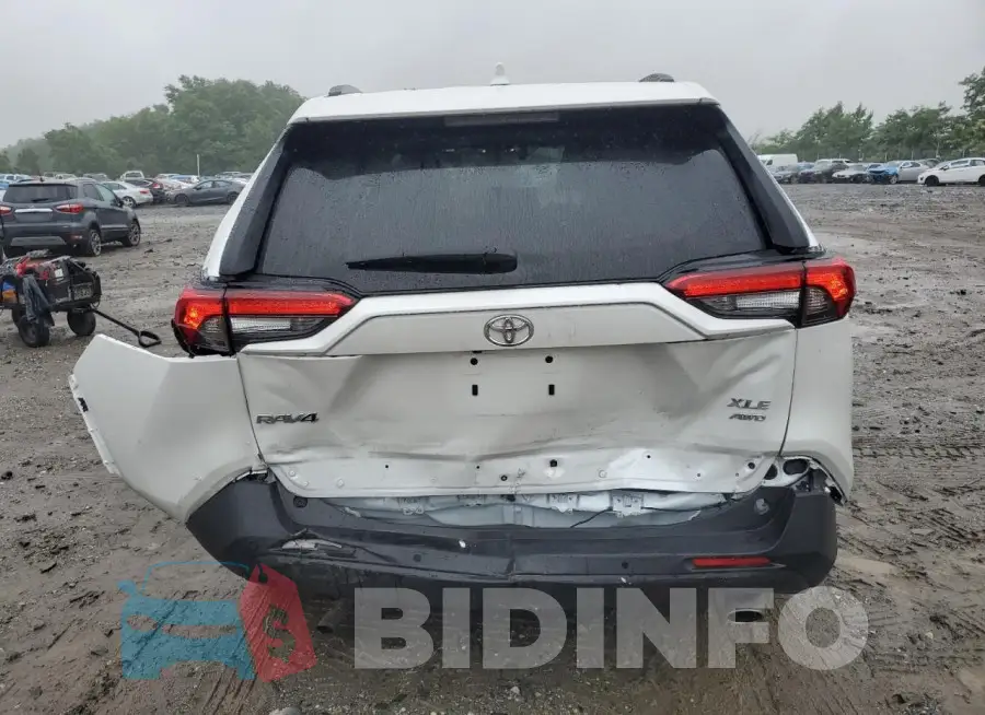 2T3A1RFV6SW513843 Photo# 6