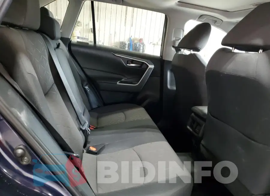 2T3P1RFV6KW044134 Photo# 11