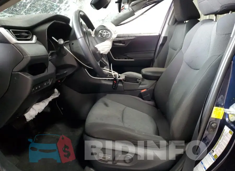 2T3P1RFV6KW044134 Photo# 7