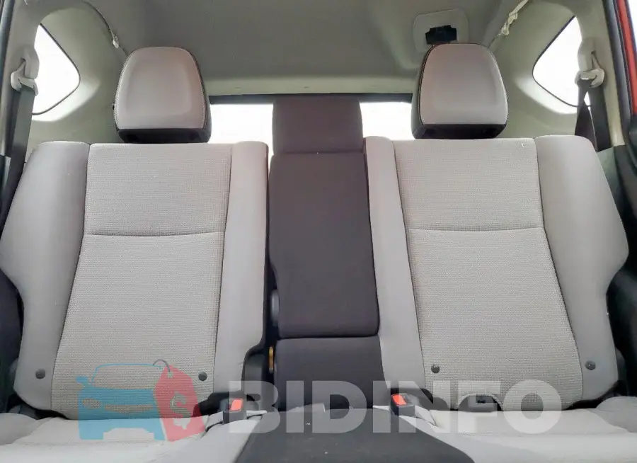 JTMWFREV8HJ117932 Photo# 10