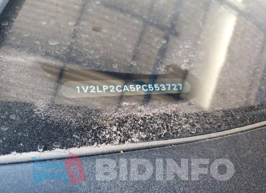 1V2LP2CA5PC553727 Photo# 13