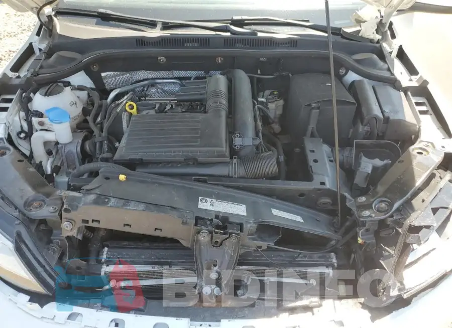 3VW167AJ8HM333457 Photo# 11