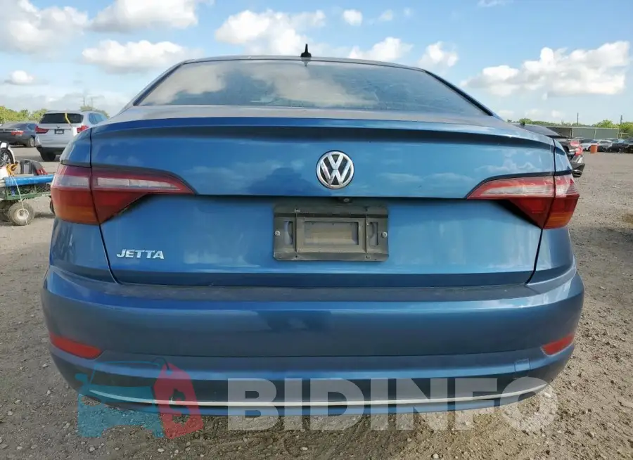 3VWC57BU0KM025467 Photo# 6