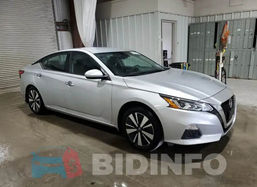 1N4BL4DW6NN337763 Photo# 4