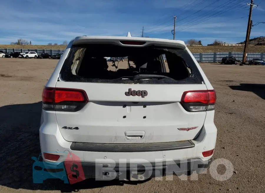 1C4RJFLT9LC108424 Photo# 6