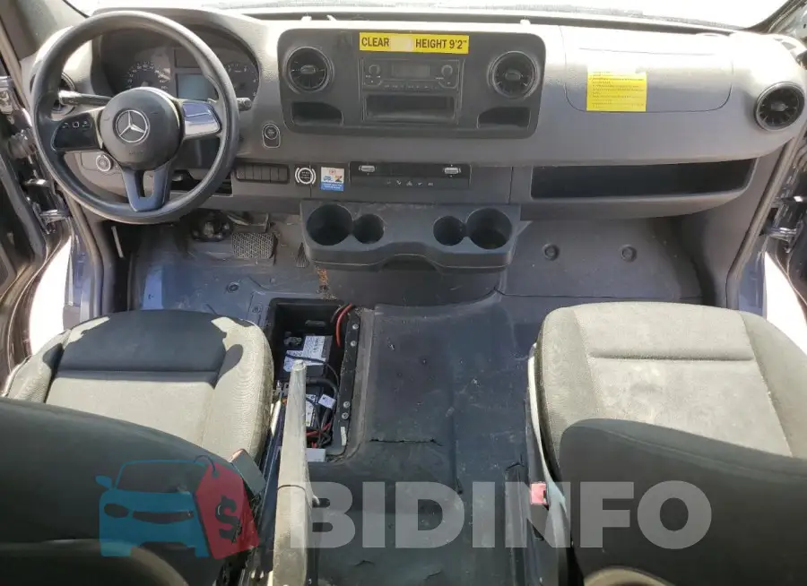 WD4PF1CD6KP147831 Photo# 8