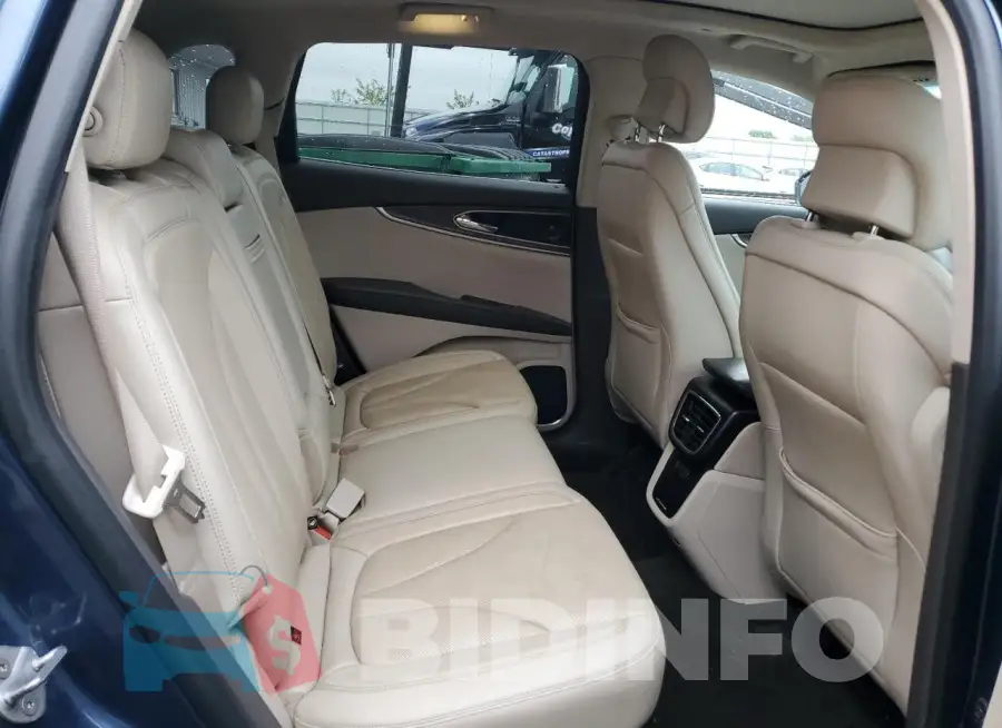2LMPJ8LP1KBL52072 Photo# 10