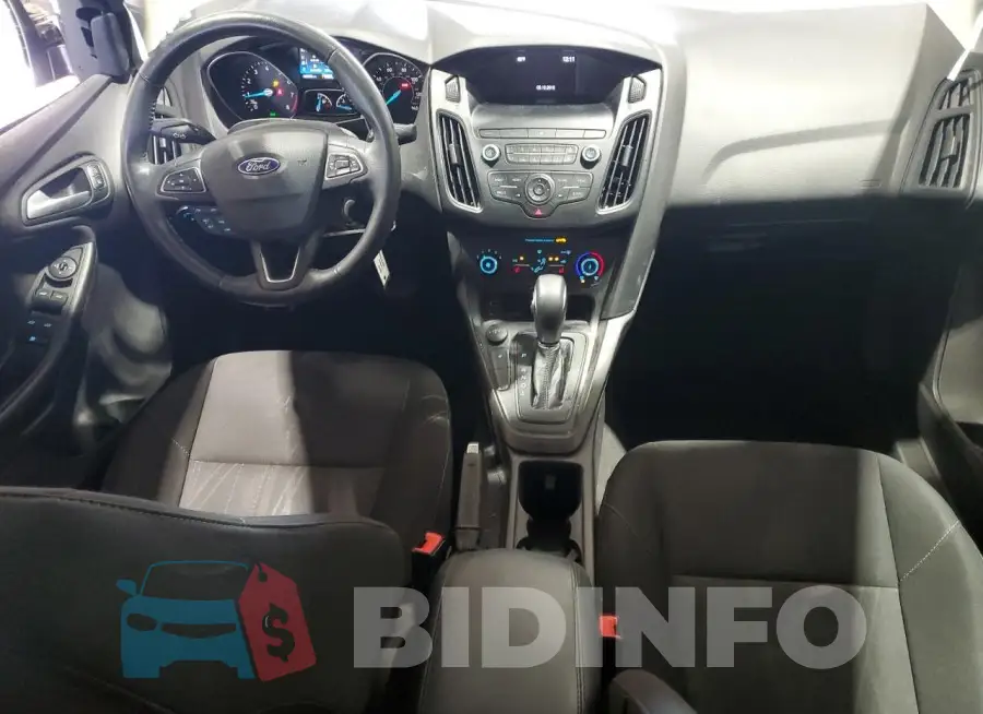 1FADP3F29JL300407 Photo# 8
