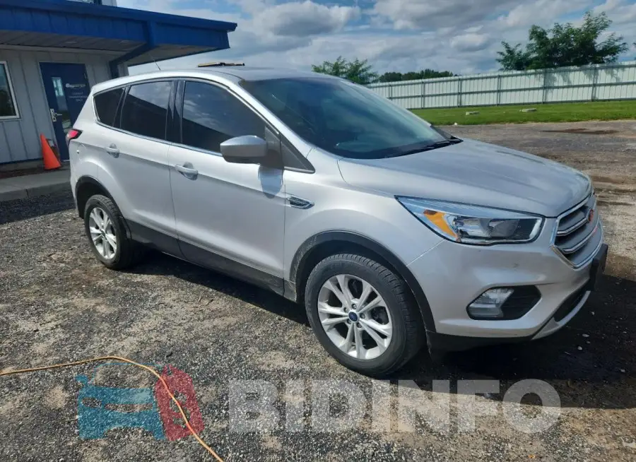 1FMCU9G97HUD66841 Photo# 4