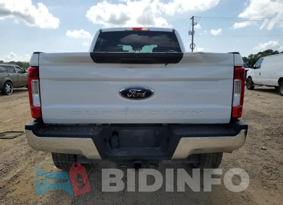 1FT7W2BT9JEC60384 Photo# 6
