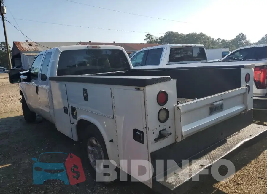 1FT7X2A65GEB82610 Photo# 2