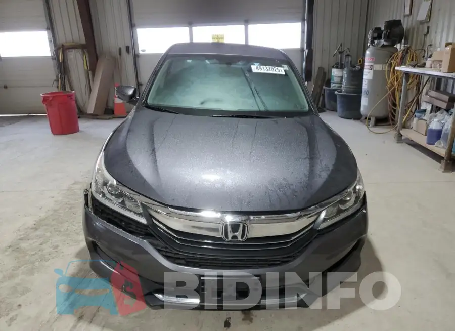 1HGCR2F38HA170842 Photo# 5