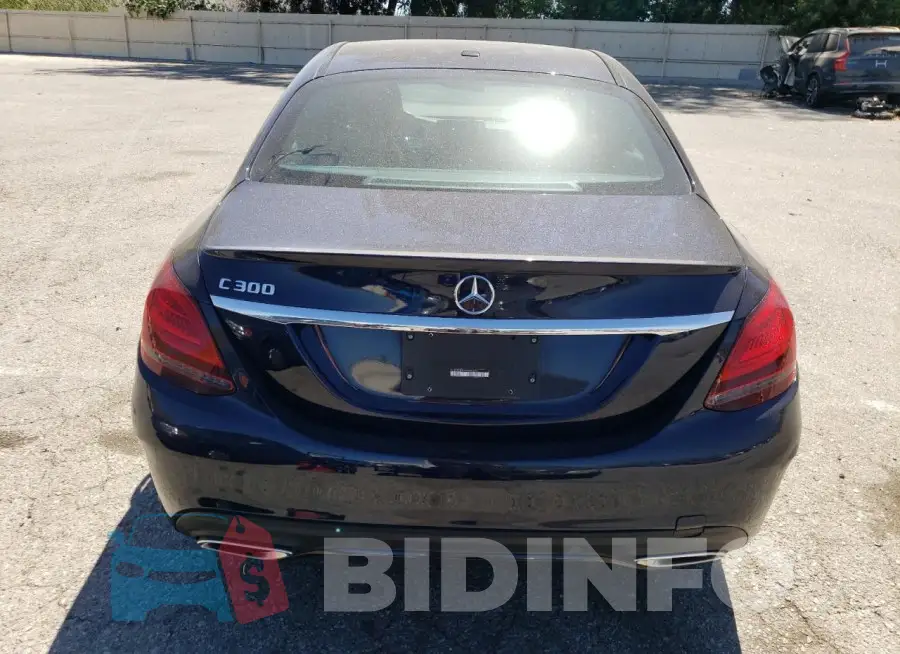 W1KWF8DB3MR650791 Photo# 6