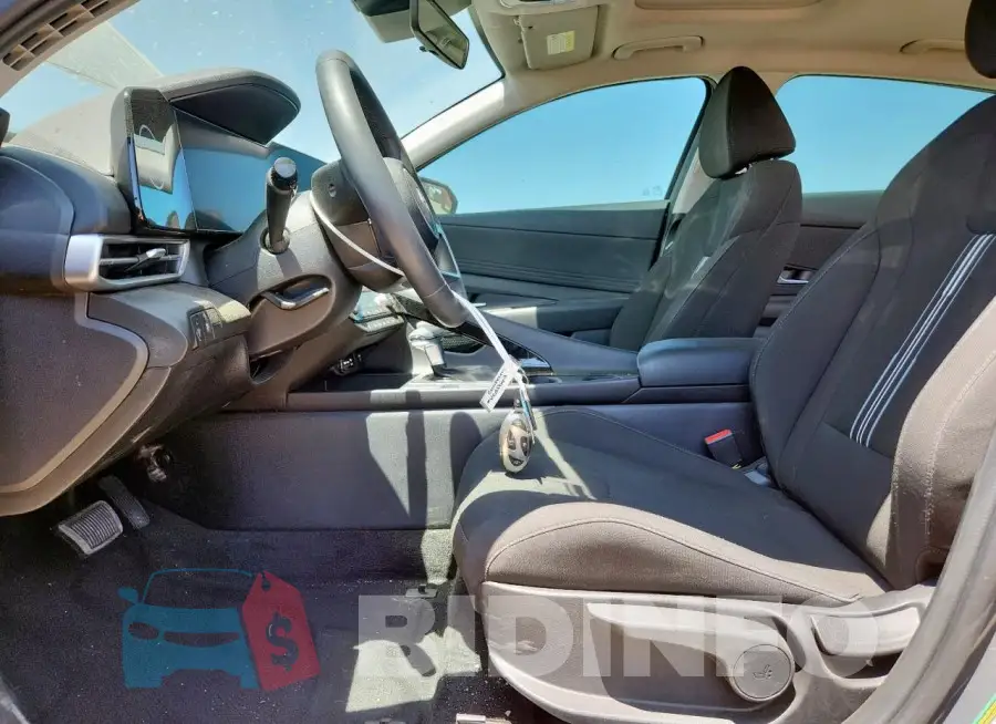 KMHLS4DG0RU820330 Photo# 7