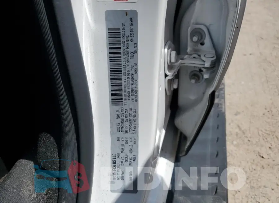 1C6SRFLT8LN283284 Photo# 13
