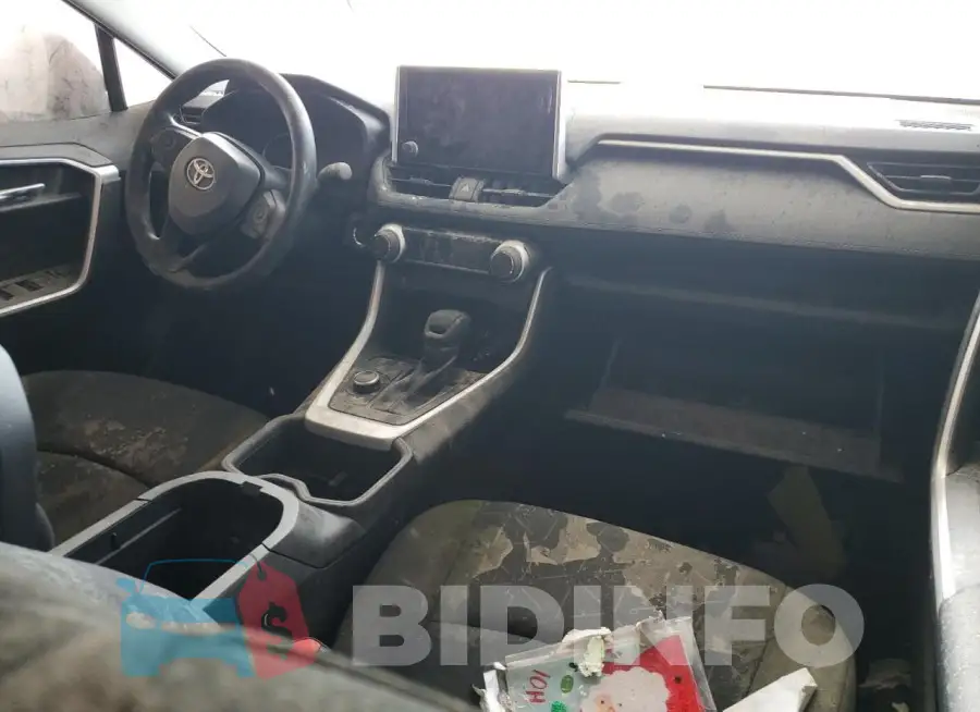 4T3RWRFV2RU138421 Photo# 8