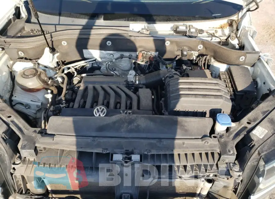 1V2DR2CA2KC502418 Photo# 12