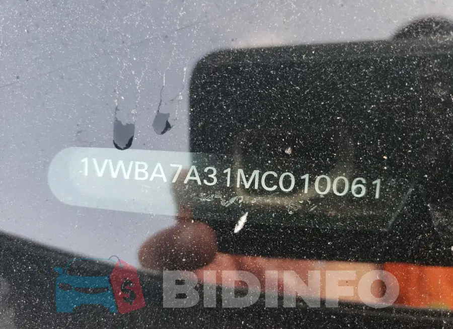 1VWBA7A31MC010061 Photo# 13