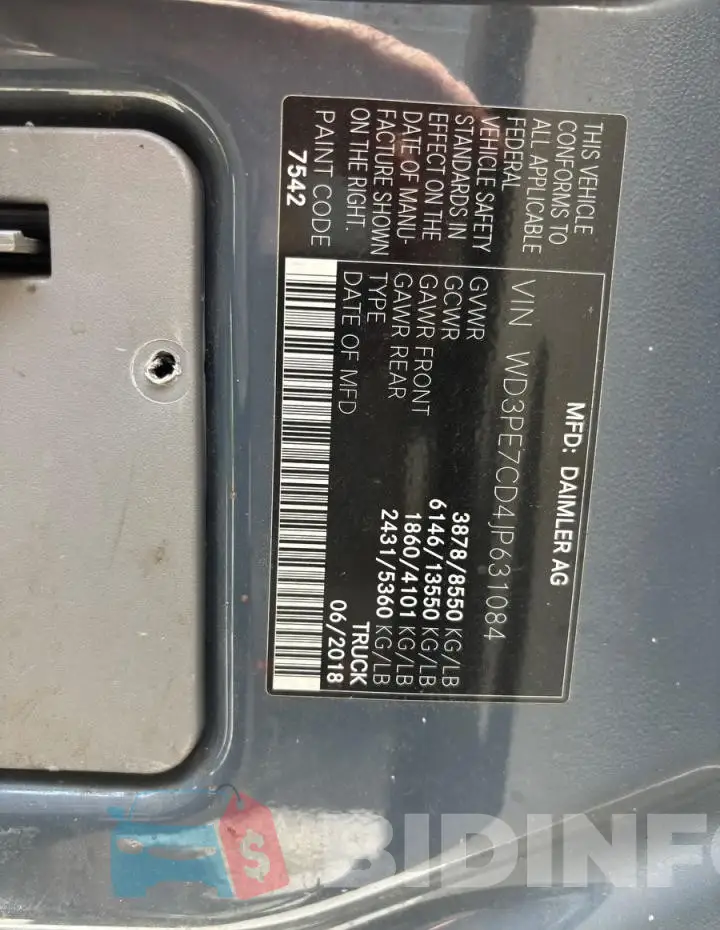 WD3PE7CD4JP631084 Photo# 10