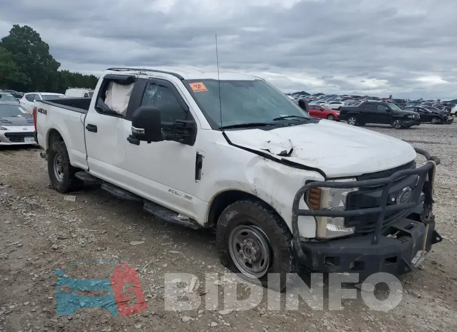 1FT7W2BT5KED43764 Photo# 4