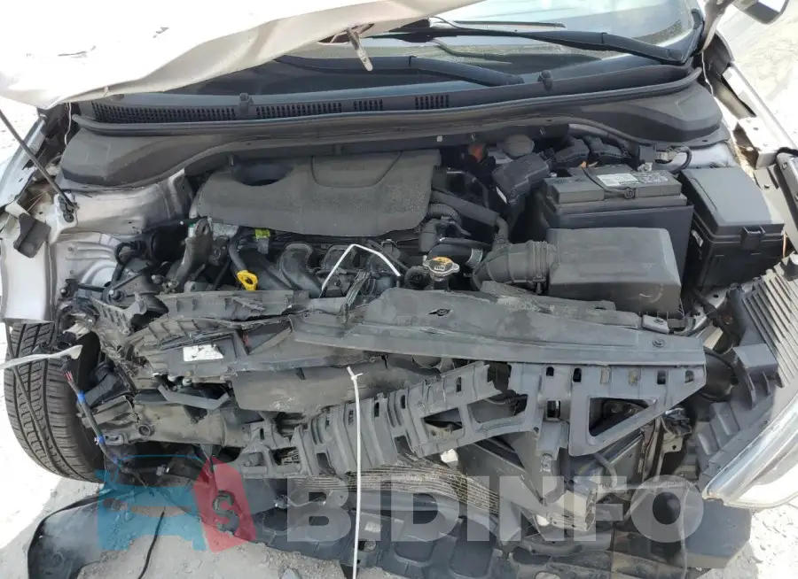 3KPC24A36KE080812 Photo# 11