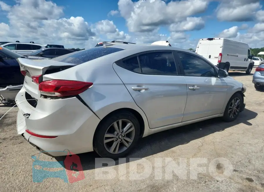 5NPD84LF5HH201568 Photo# 3