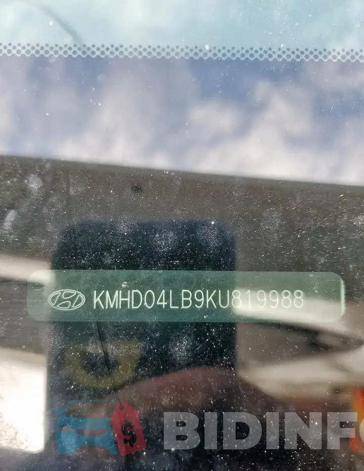 KMHD04LB9KU819988 Photo# 12