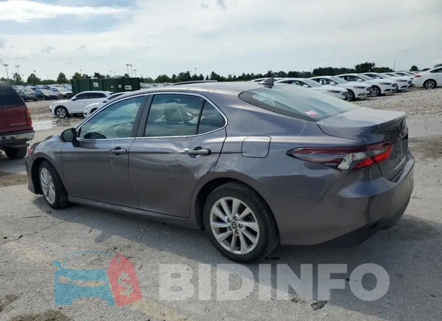 4T1R11AK7PU762282 Photo# 2