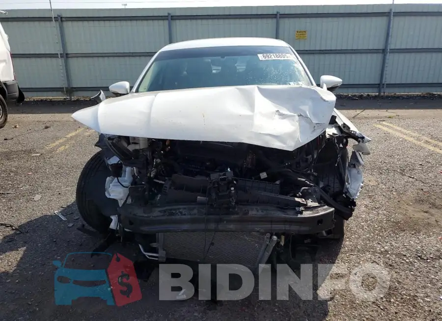 1VWDT7A3XHC055511 Photo# 5