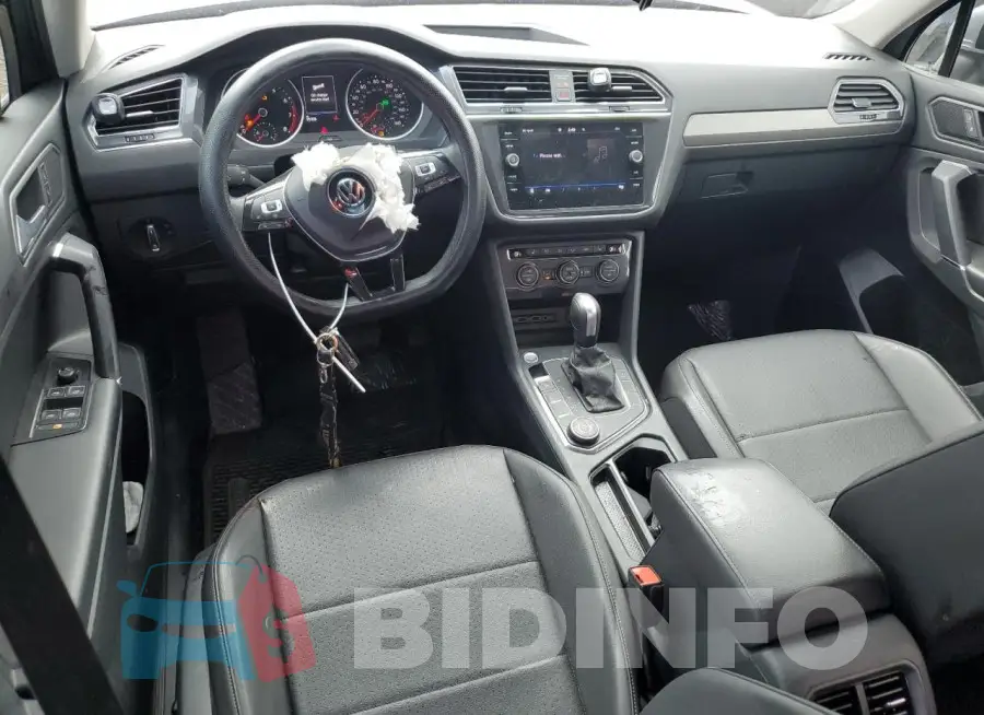 3VV2B7AX8LM141781 Photo# 8