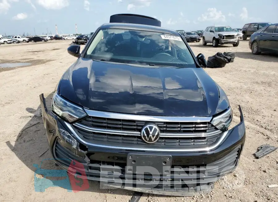 3VW7M7BU5RM043946 Photo# 5