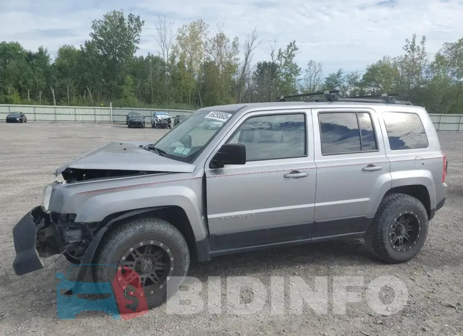 1C4NJRFB3HD176934 Photo# 1