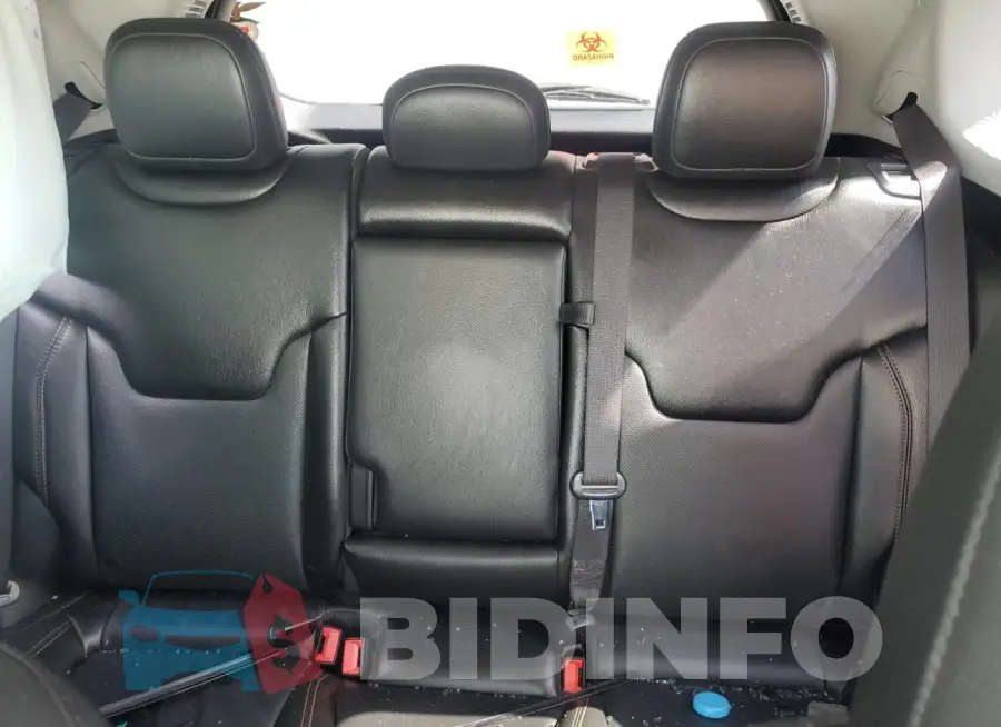 3C4NJCCB7LT169084 Photo# 10