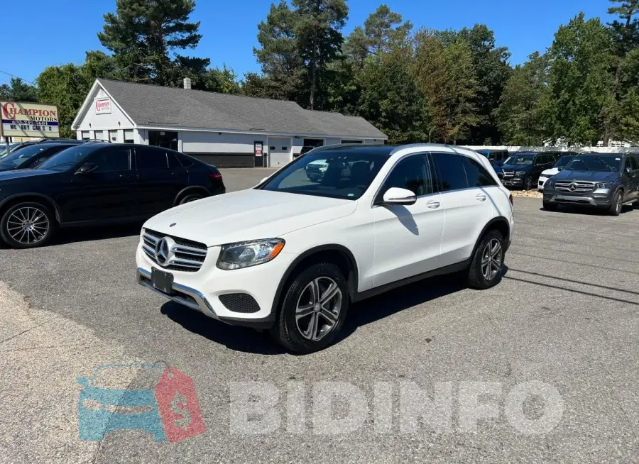 WDC0G4KB8HF162527 Photo# 2
