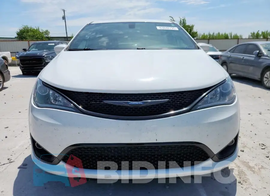2C4RC1H76LR282371 Photo# 5