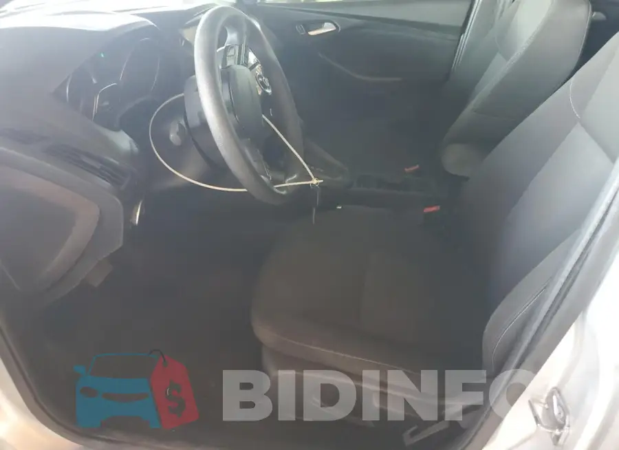 1FADP3M2XJL278825 Photo# 7