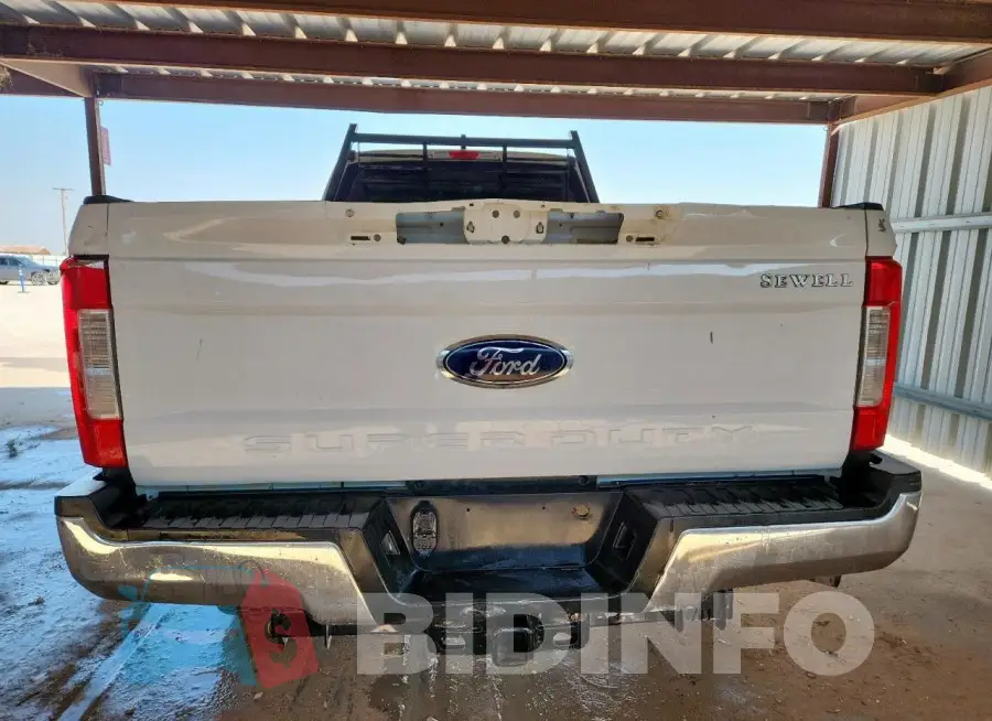 1FT7W2B63JED00257 Photo# 6