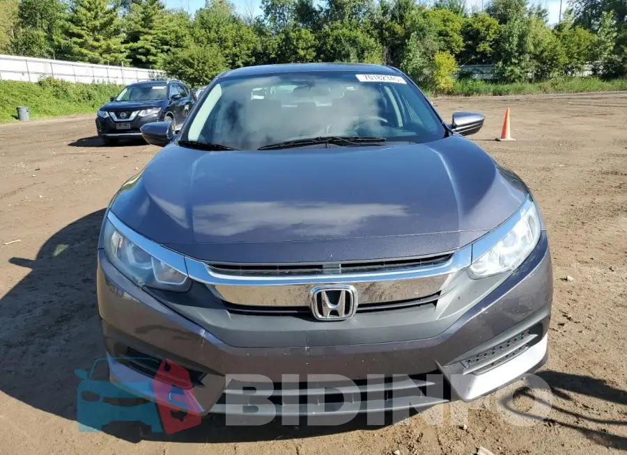19XFC2F57GE208636 Photo# 5