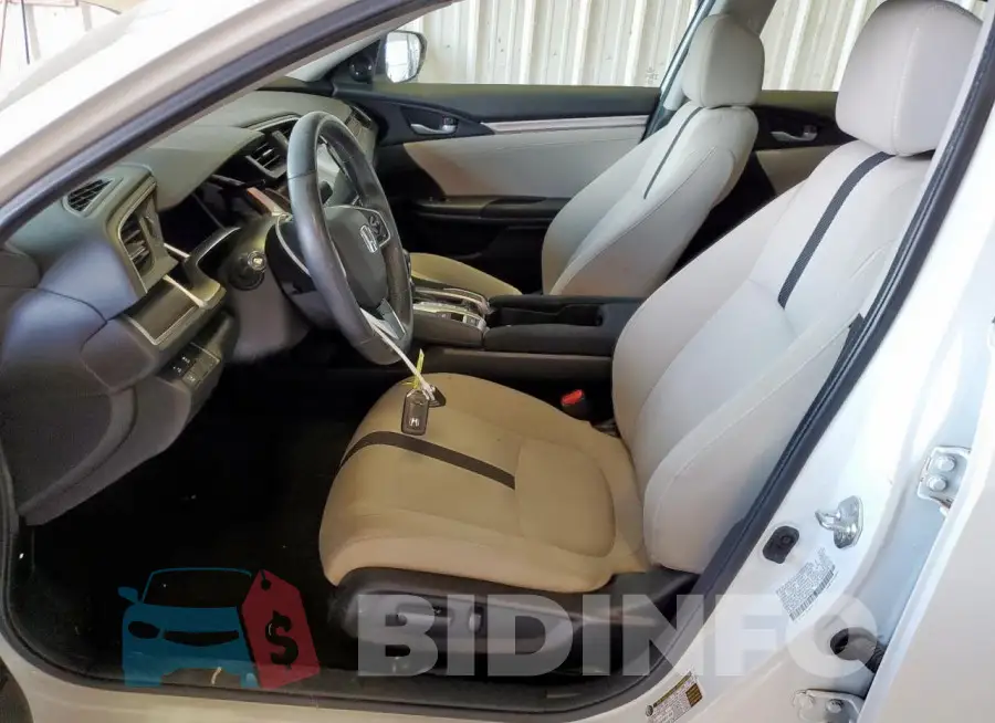 2HGFC1F37MH702635 Photo# 7