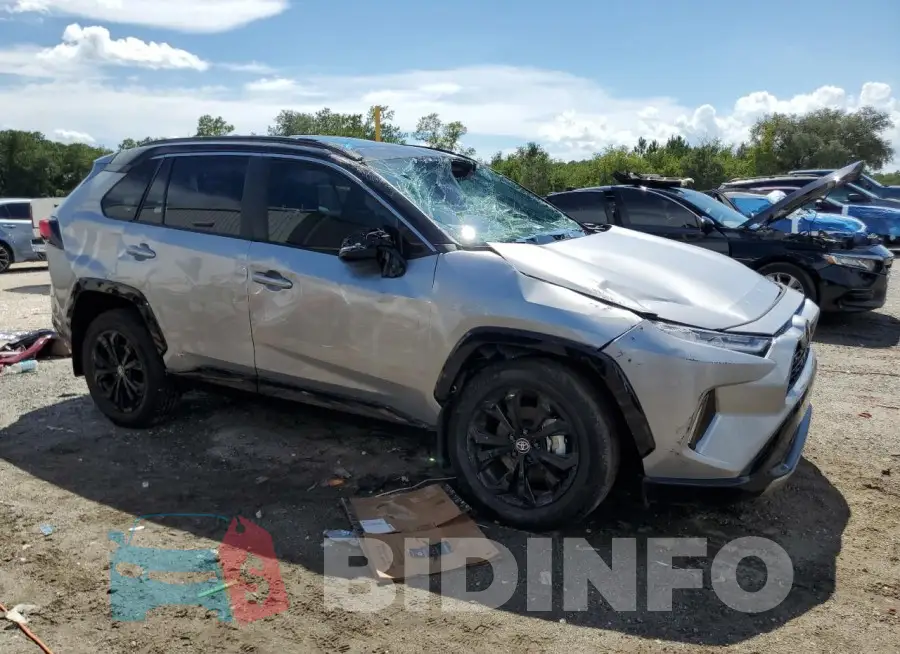 4T3E6RFV0SU183636 Photo# 4