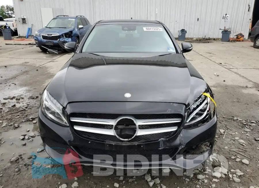 WDDWF4KB7GR141819 Photo# 5