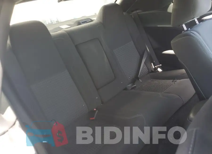 2C3CDZAG3KH674048 Photo# 10