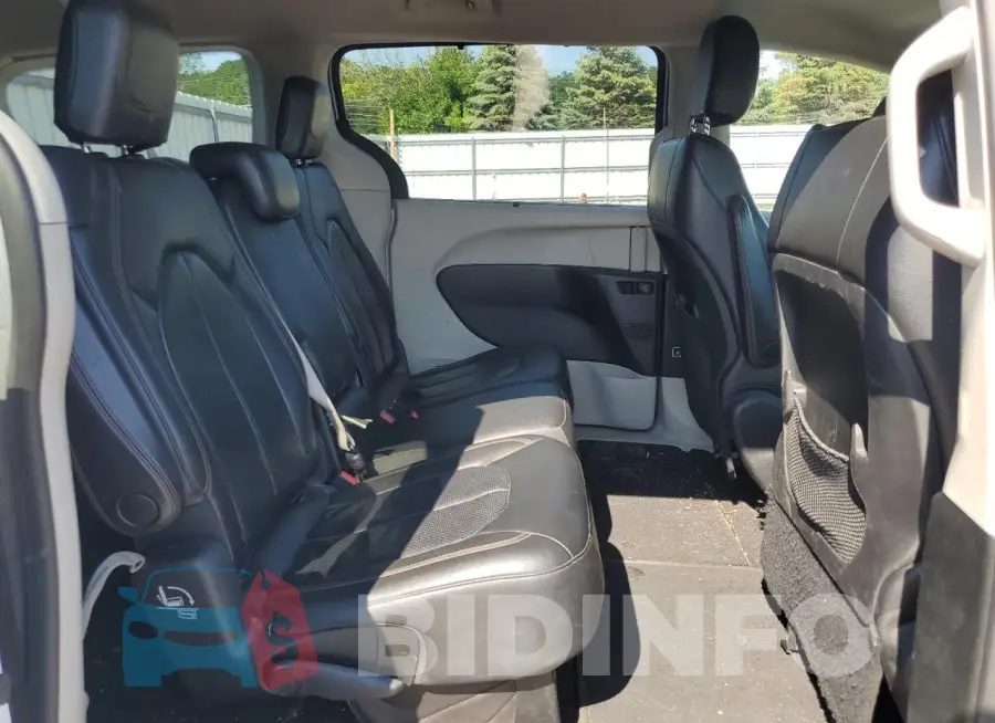 2C4RC1BGXJR217089 Photo# 11