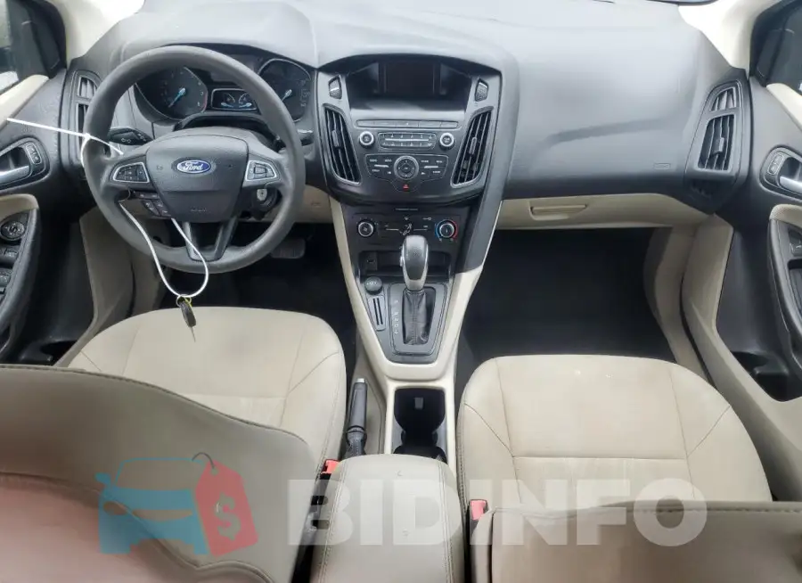 1FADP3F22JL330400 Photo# 8